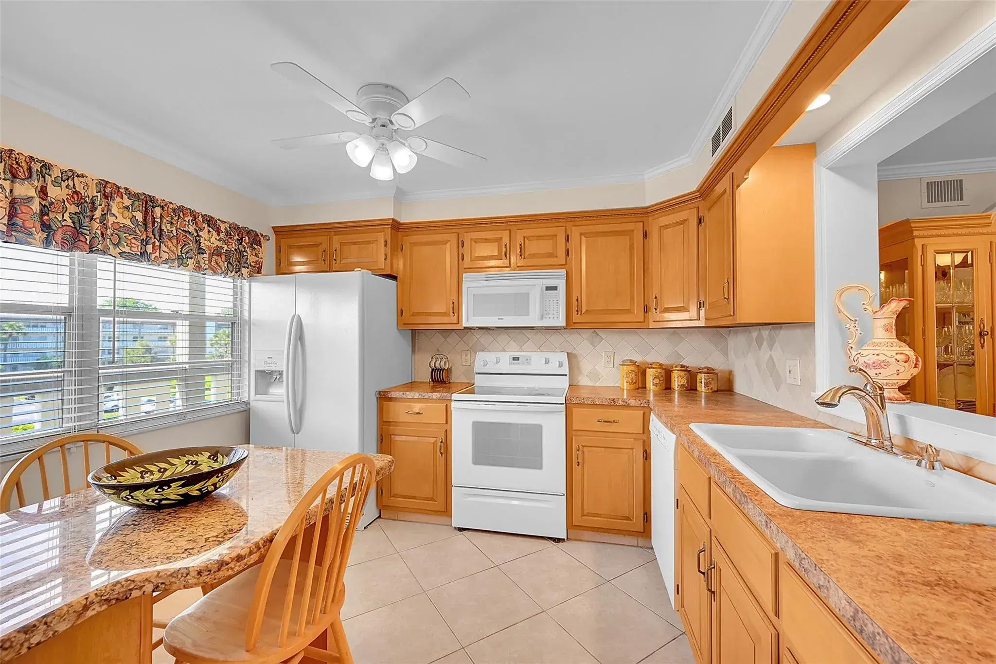 Picture of 2901 Victoria Cir E3, Coconut Creek, FL 33066