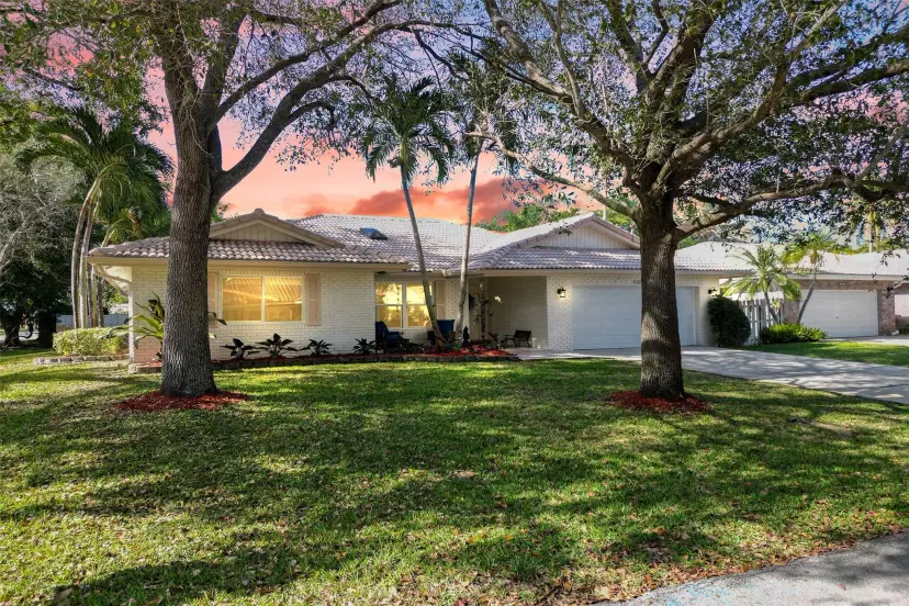 Picture of 4306 NW 70Th Ln, Coral Springs FL 33065