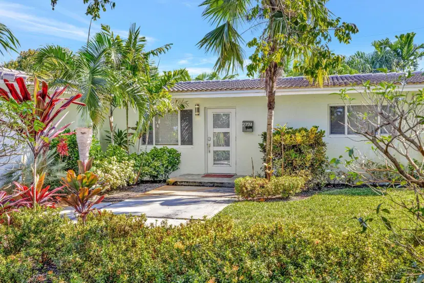 Picture of 2724 NE 1St Avenue, Wilton Manors FL 33334