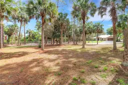 Picture of 2610 10Th Ave Se, Naples, FL 34117