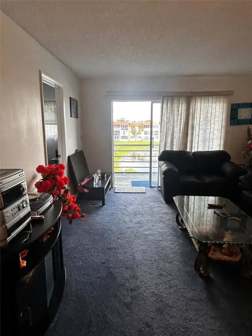 Picture of 2800 Sunrise Lakes Dr 301, Fort Lauderdale FL 33322