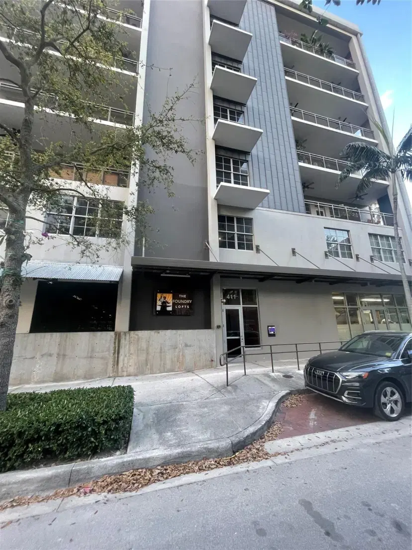 Picture of 411 NW 1St Ave 404, Fort Lauderdale FL 33301