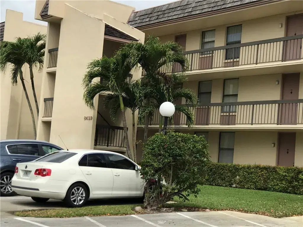 Picture of 8429 Forest Hills Blvd 305, Coral Springs, FL 33065