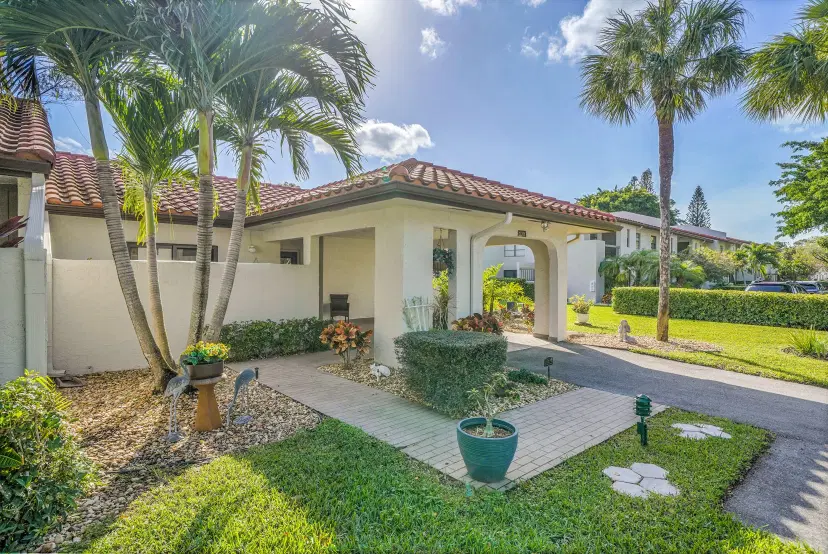 Picture of 21371 Cypress Hammock Drive 21B, Boca Raton FL 33428