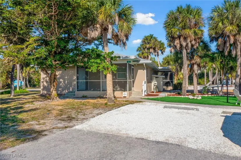 Picture of 832 Donax St A2, Sanibel FL 33957