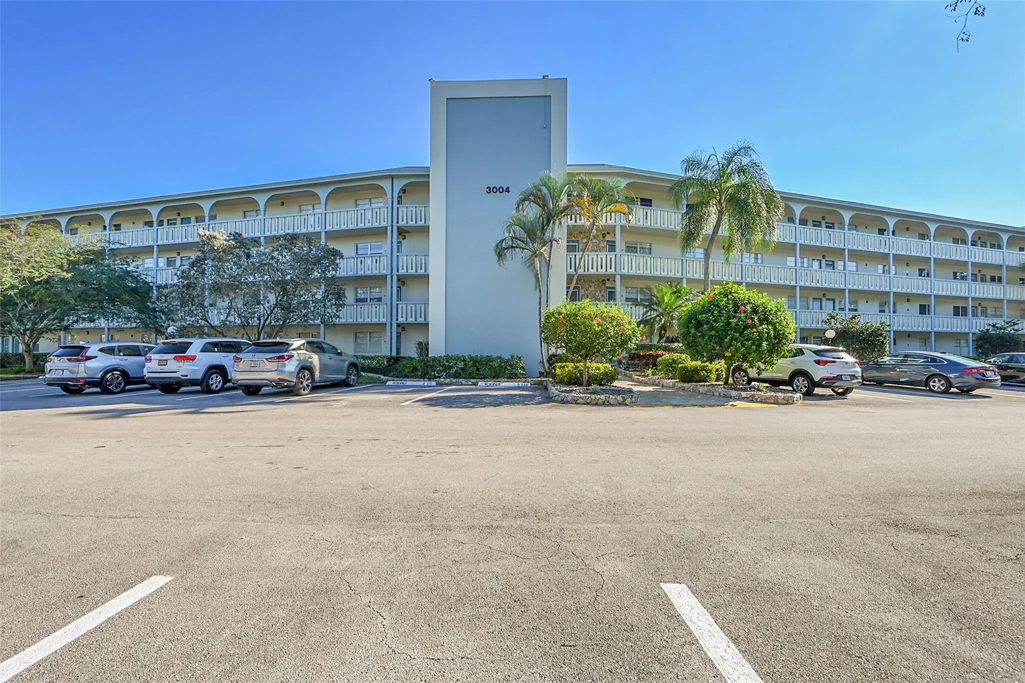 Picture of 3004 Portofino Isle C2, Coconut Creek, FL 33066