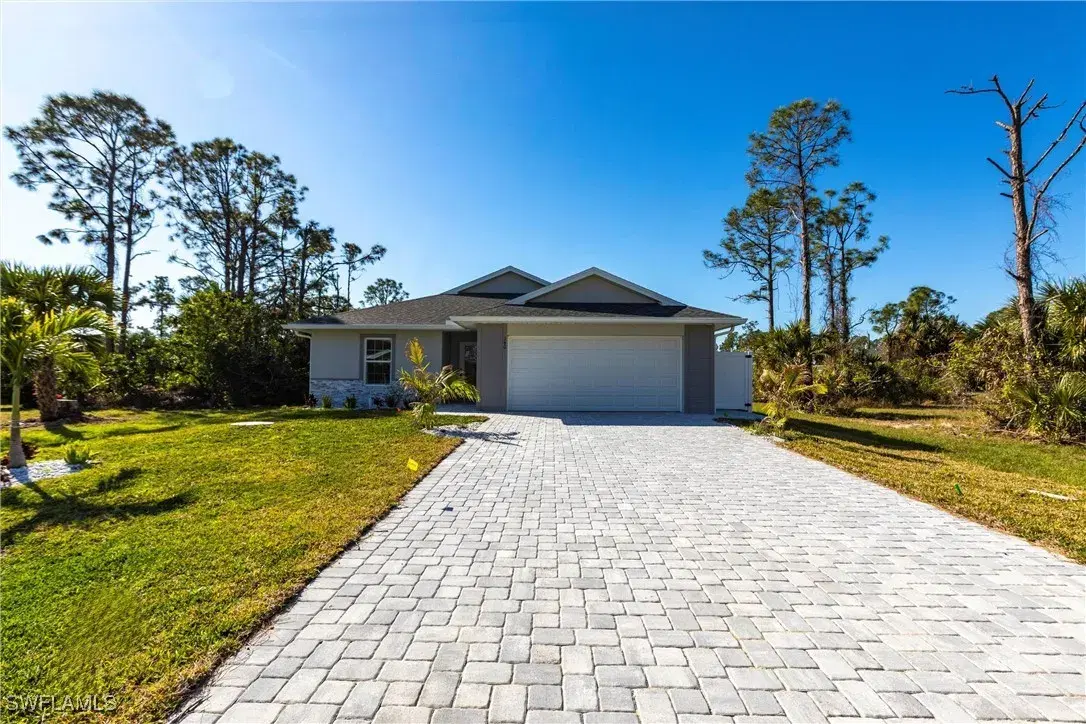 Picture of 160 Green Pine, Rotonda West, FL 33947