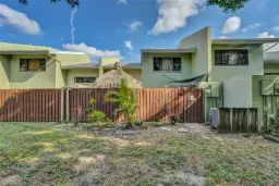 Picture of 2840 S Oakland Forest Dr 2704, Oakland Park, FL 33309