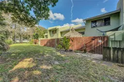 Picture of 2840 S Oakland Forest Dr 2704, Oakland Park, FL 33309