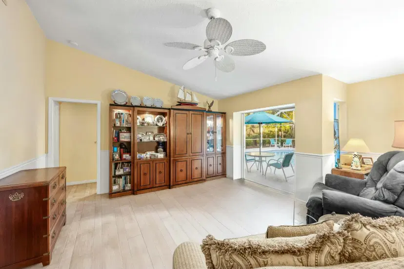 Picture of 19077 SE County Line Road, Jupiter FL 33469