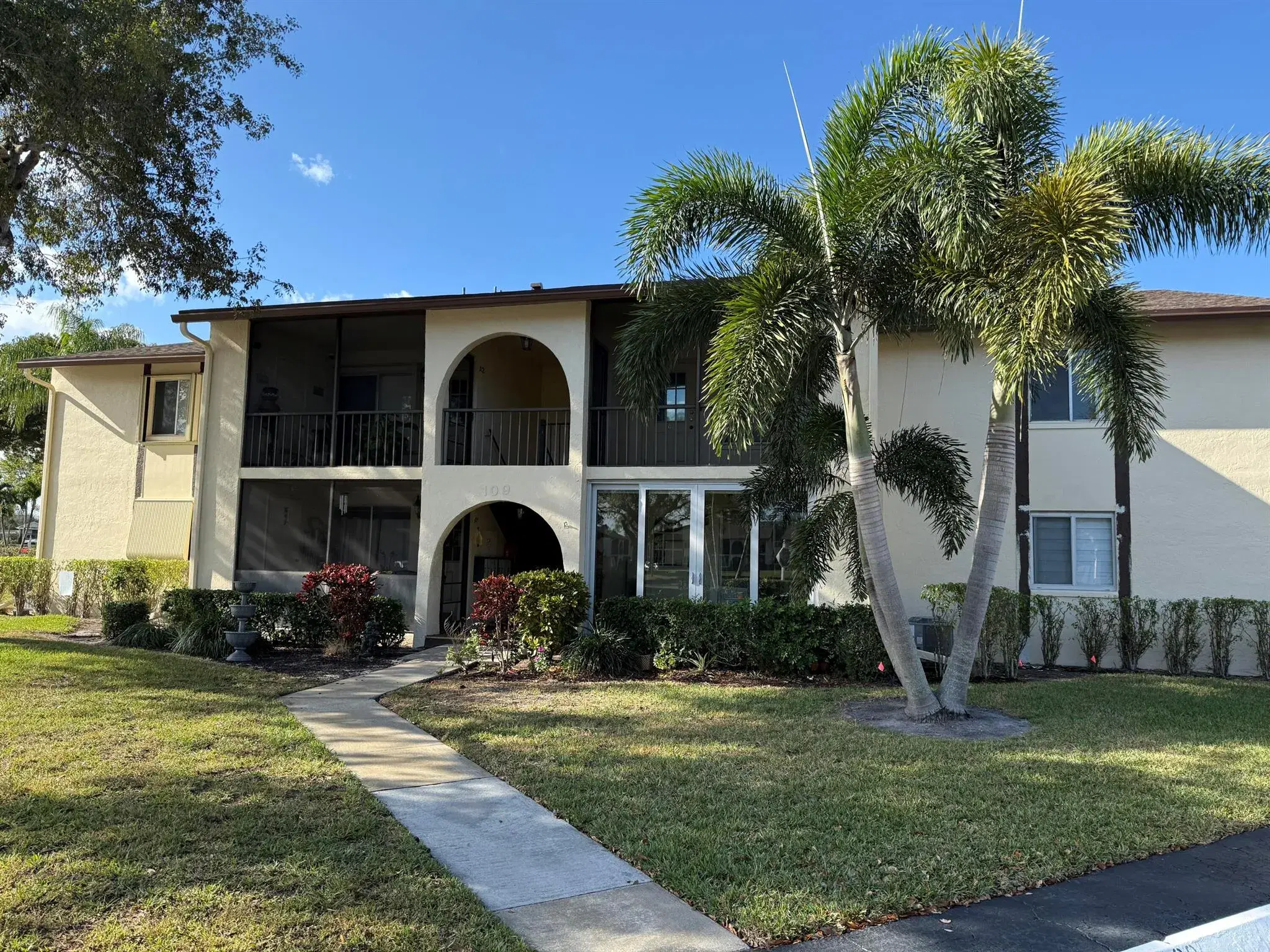 Picture of 109 Lake Pine Circle D-2, Greenacres, FL 33463