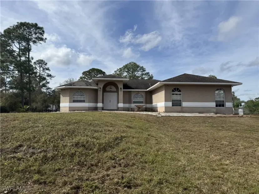 Picture of 430 S Datil St, Clewiston FL 33440