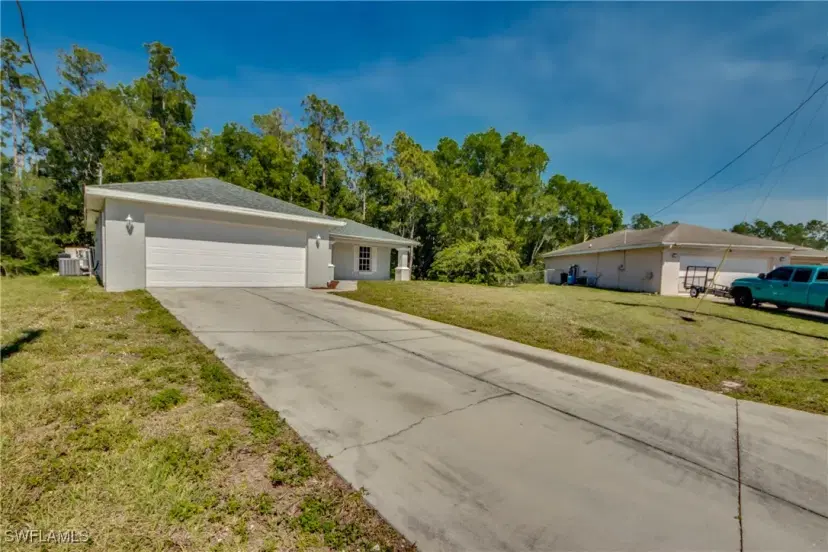 Picture of 102 Nacelle Ct, Lehigh Acres FL 33974