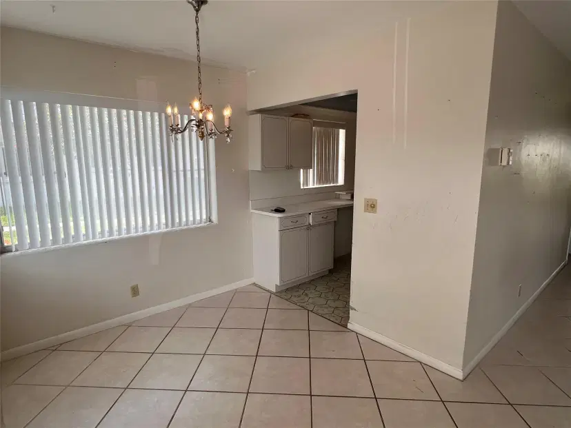 Picture of 3320 Lake Osborne Drive 105, Lake Worth Beach FL 33461