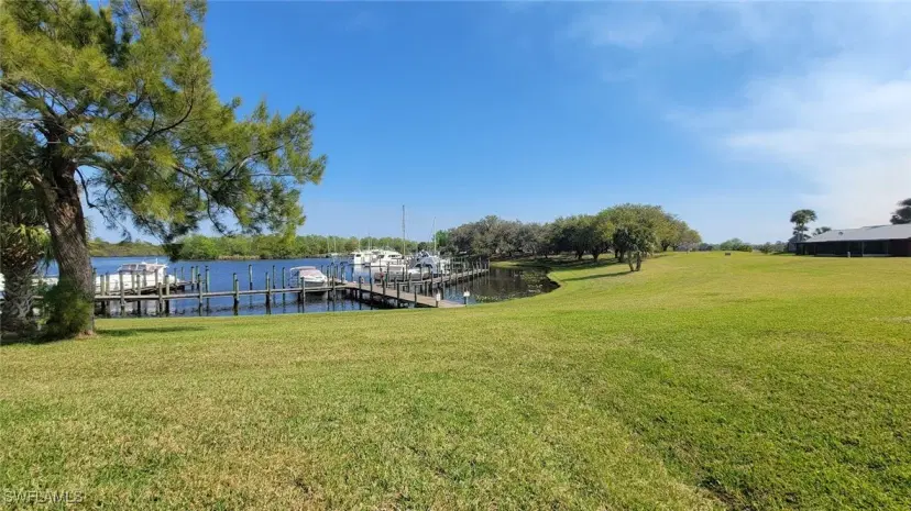 Picture of 1064 Villa Dr C203, Labelle, FL 33935