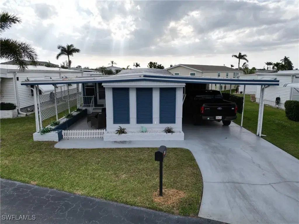 Picture of 252 Daisy Ave, Fort Myers, FL 33908