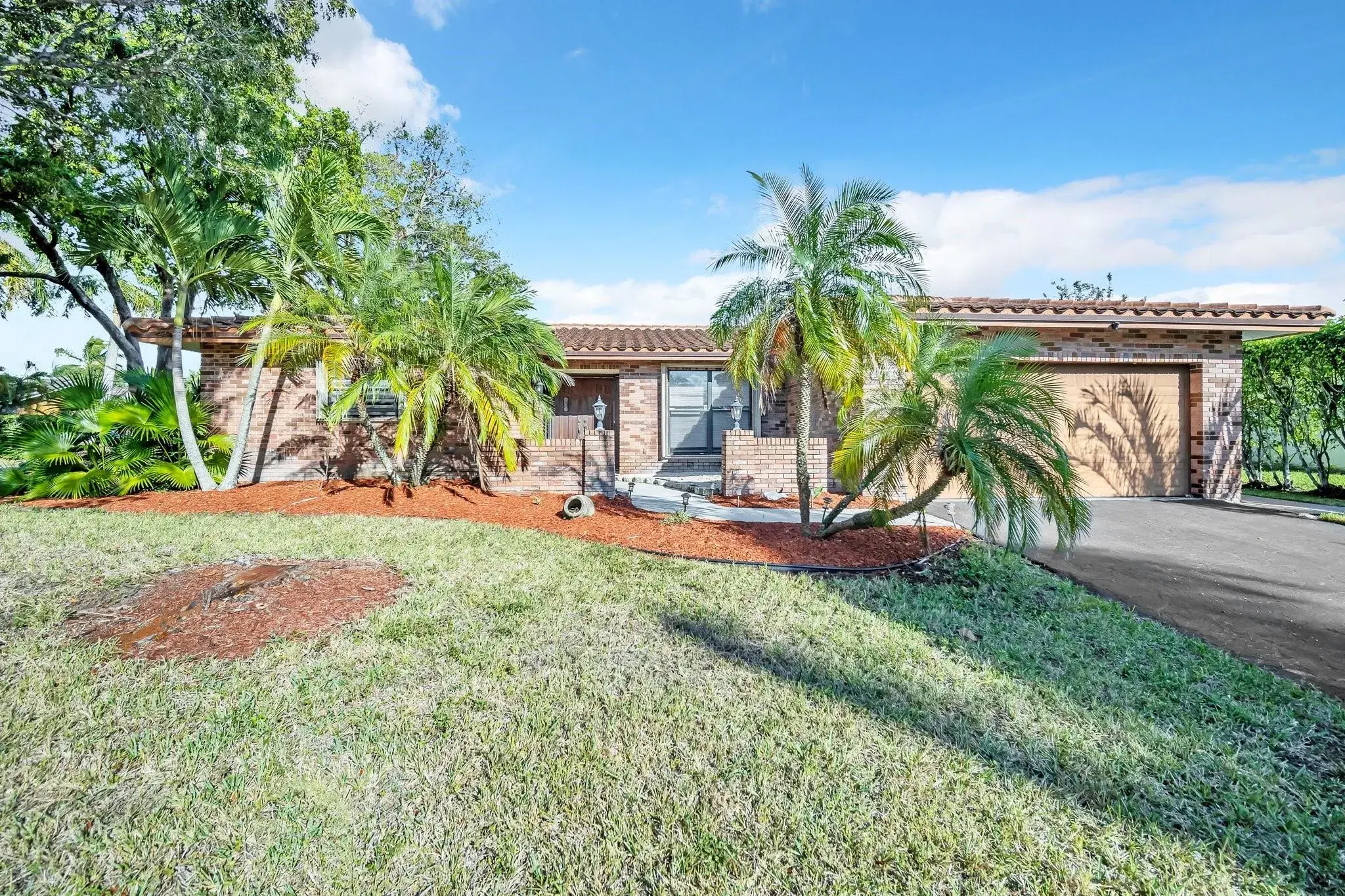 Picture of 2877 NW 122Nd Ave, Coral Springs, FL 33065