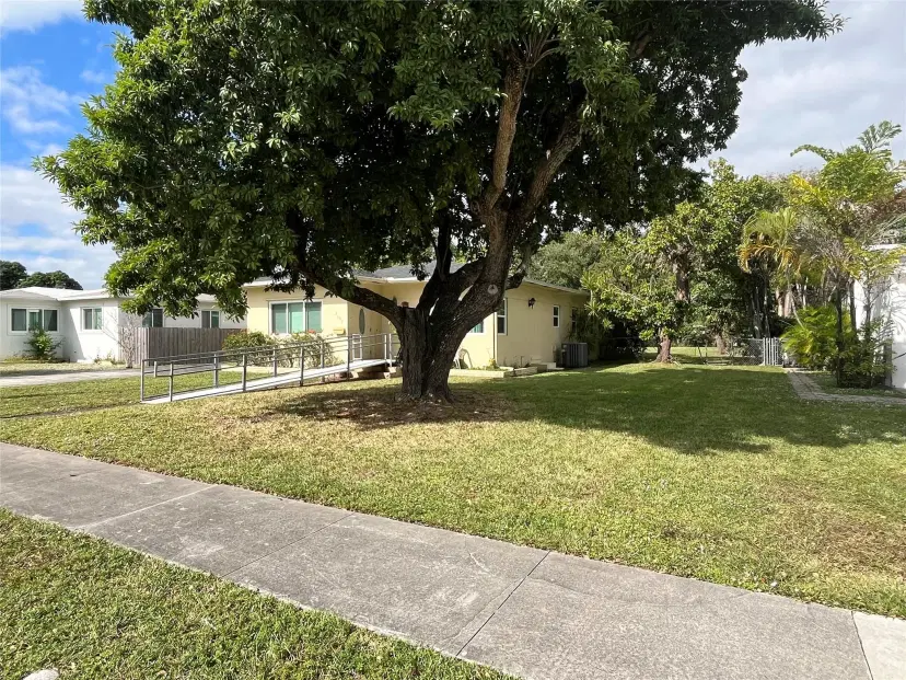 Picture of 2503 Adams St, Hollywood FL 33020