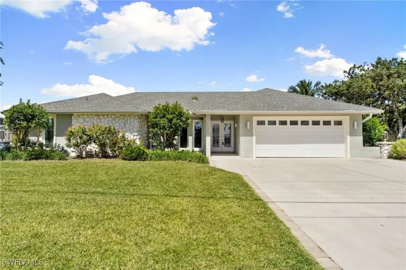 Picture of 124 E North Shore Ave, North Fort Myers FL 33917
