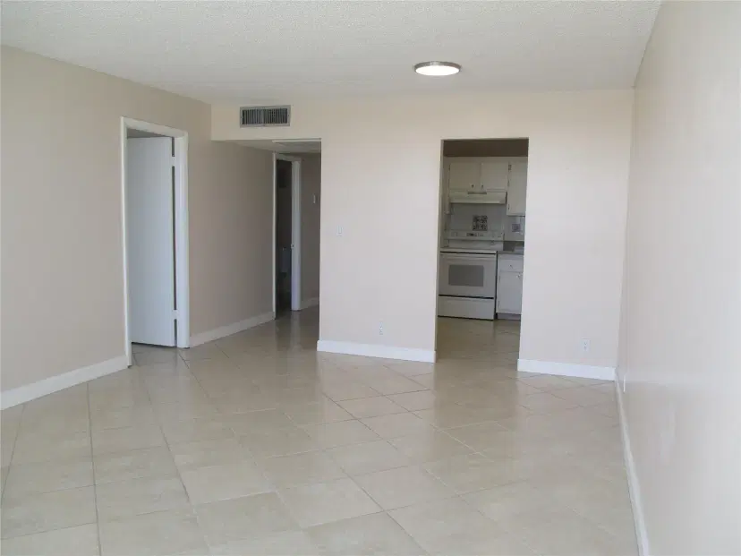 Picture of 2761 Taft St 312, Hollywood FL 33020