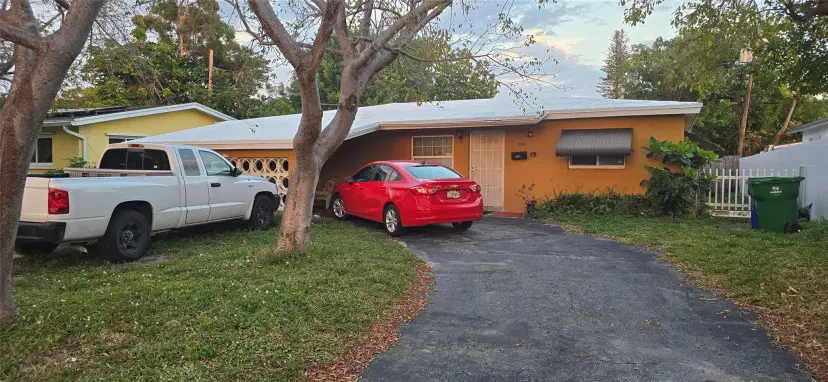 Picture of 2221 Jamaica Dr, Miramar FL 33023