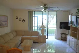 Picture of 5250 Las Verdes Circle 105, Delray Beach, FL 33484