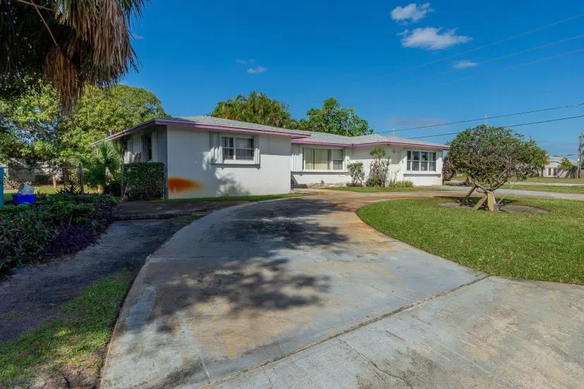 Picture of 1015 NW 3Rd Street, Boynton Beach FL 33435