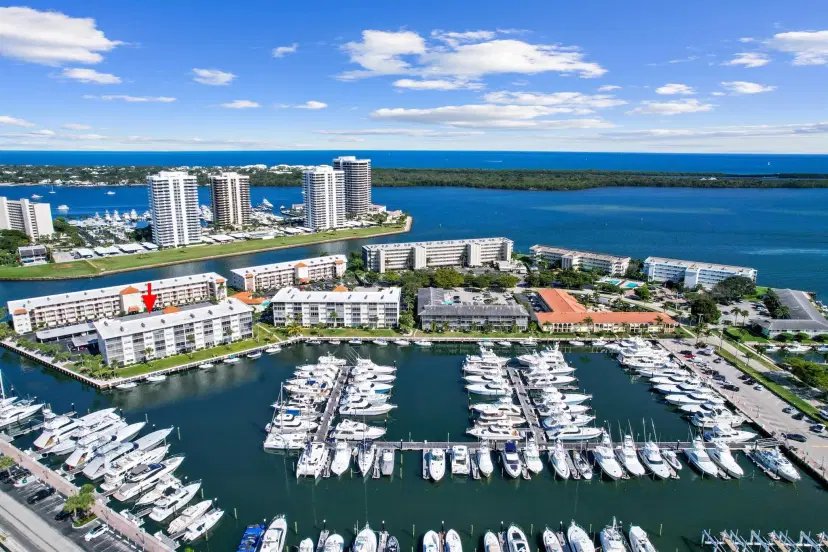 Picture of 29 Yacht Club Drive 504, North Palm Beach FL 33408