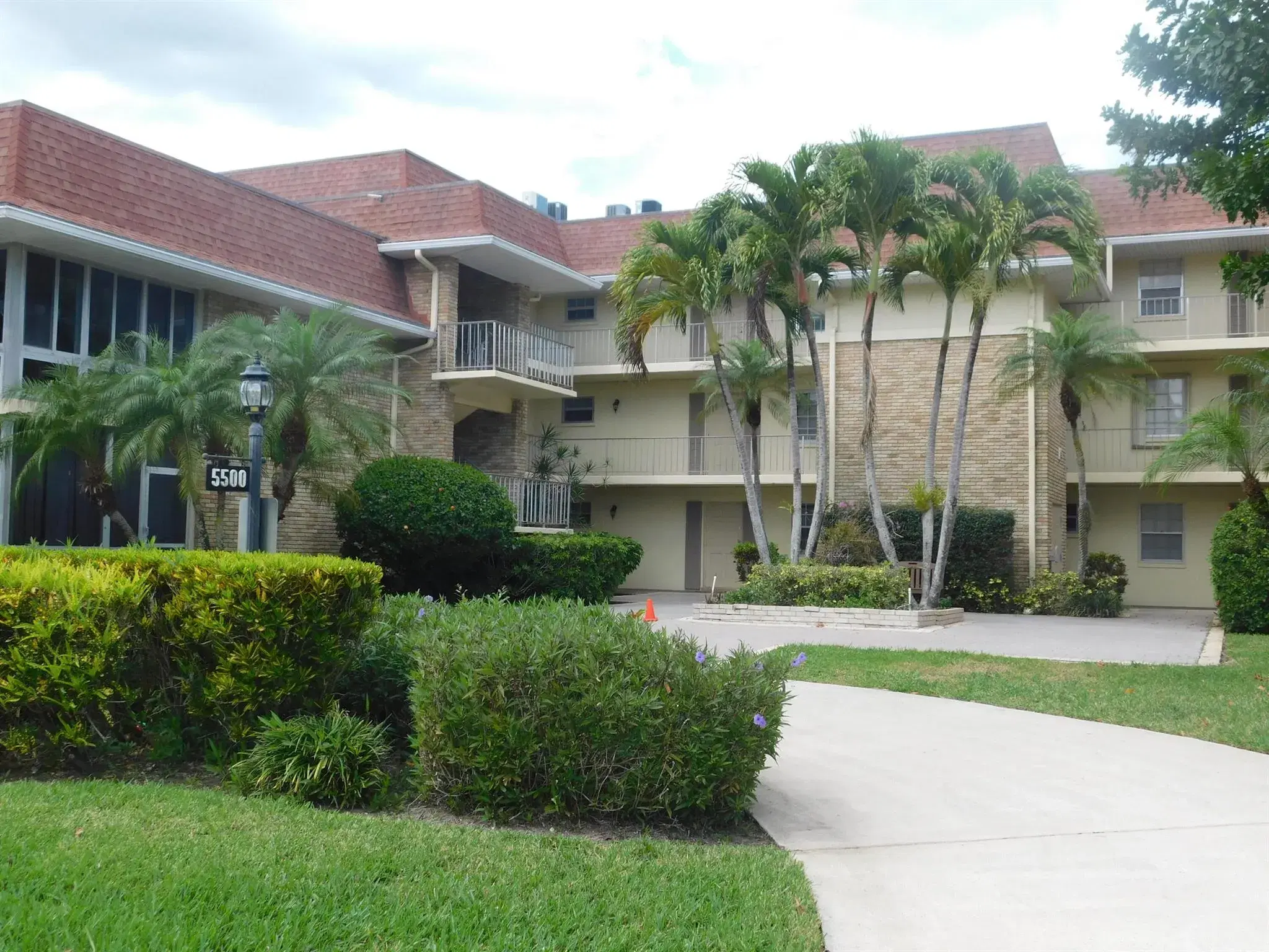 Picture of 5500 Tamberlane Circle 305, Palm Beach Gardens, FL 33418