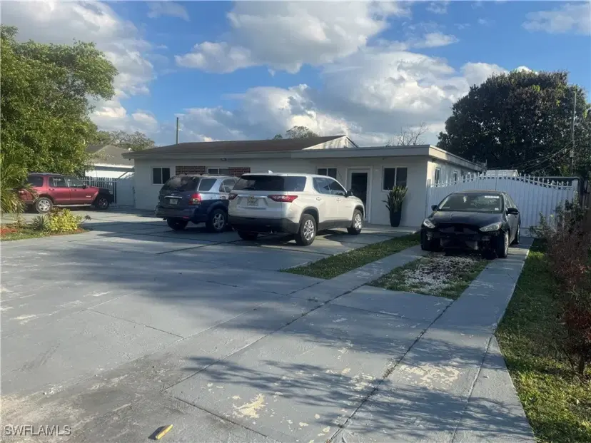 Picture of 2520 NW 166Th St, Miami FL 33054