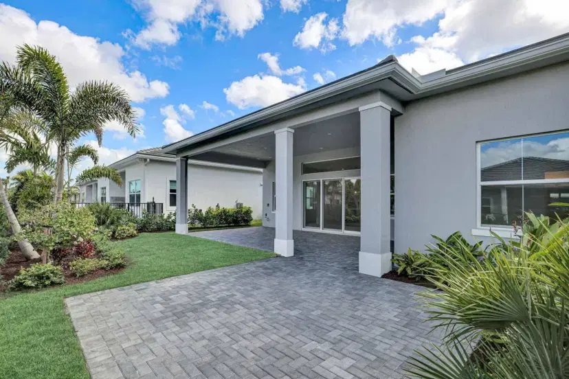 Picture of 10035 Seagrass Way, Palm Beach Gardens FL 33412