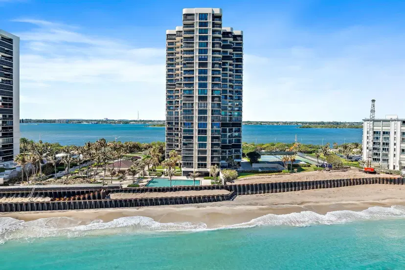 Picture of 5380 N Ocean Drive 24I, Singer Island, FL 33404