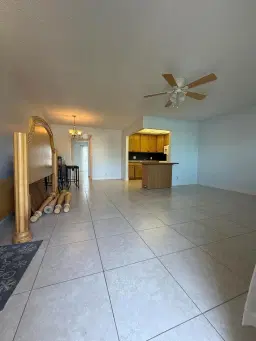 Picture of 111 Chatham E E, West Palm Beach, FL 33417