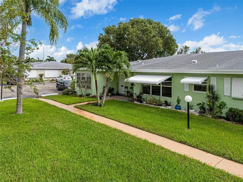 Picture of 100 Bayview Ave C, Boynton Beach, FL 33435