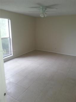 Picture of 8411 Lagos De Campo Blvd # 303U, Tamarac, FL 33321