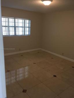 Picture of 5021 W Oakland Park Blvd # 106, Lauderdale Lakes, FL 33313