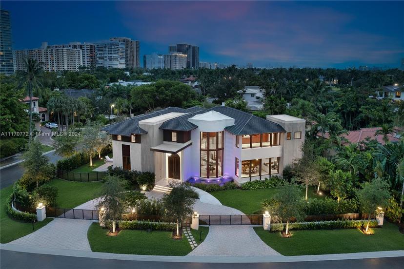 Picture of 100 Biscay Dr, Bal Harbour FL 33154