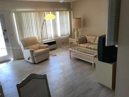 Picture of 189 E Fanshaw E # 189, Boca Raton, FL 33434