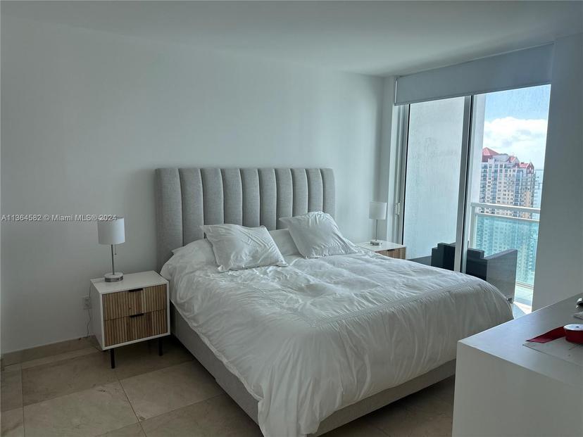 Picture of 950 Brickell Bay Dr # 3505, Miami FL 33131