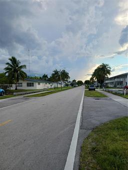 Picture of 11 Ne 204 # D, Miami, FL 33179