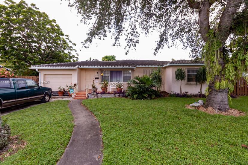 Picture of 2527 Fillmore St, Hollywood FL 33020