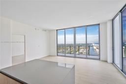 Picture of 4010 S Ocean Dr, Hollywood, FL 33019