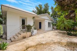 Picture of 433 E Dilido Dr, Miami Beach, FL 33139