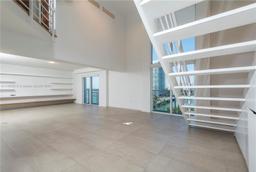 Picture of 1701 Sunset Harbor Dr # L702, Miami Beach, FL 33139