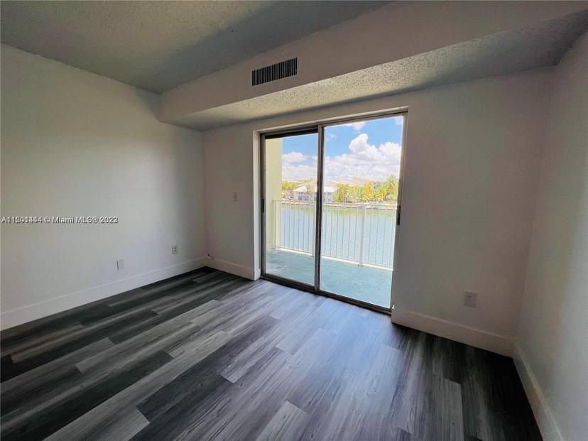 Picture of 8260 SW 210Th St # 220, Cutler Bay FL 33189