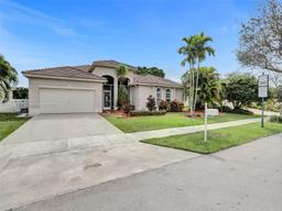 Picture of 2835 Fairways Dr, Homestead, FL 33035