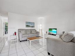 Picture of 16750 NE 14Th Ave # 210, Miami, FL 33162