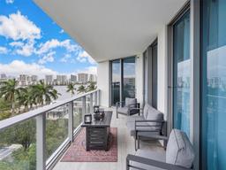 Picture of 17301 Biscayne Blvd # 506, North Miami Beach, FL 33160