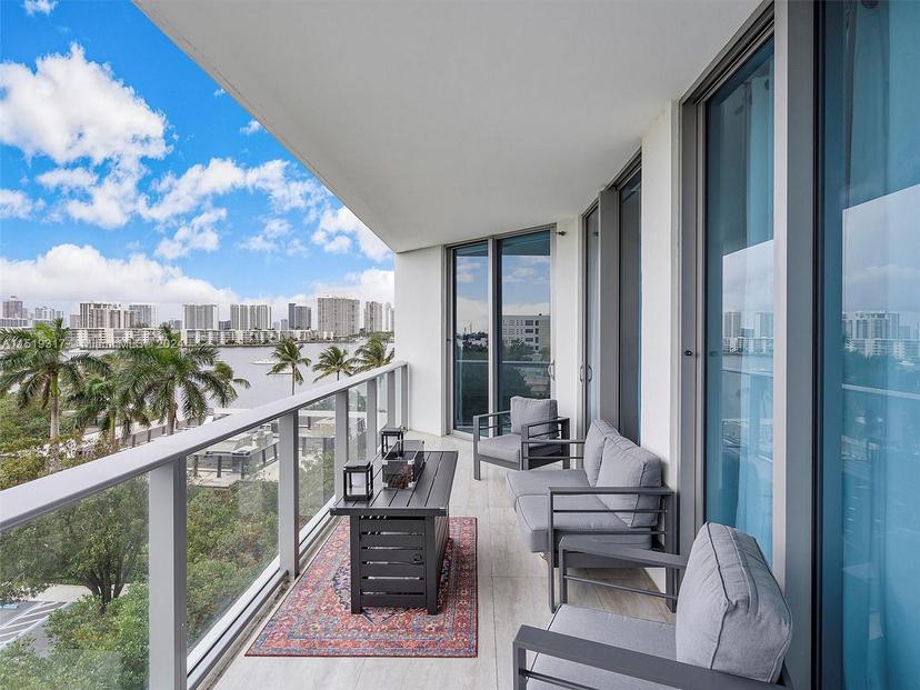 Picture of 17301 Biscayne Blvd # 506, North Miami Beach FL 33160