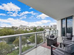 Picture of 17301 Biscayne Blvd # 506, North Miami Beach, FL 33160